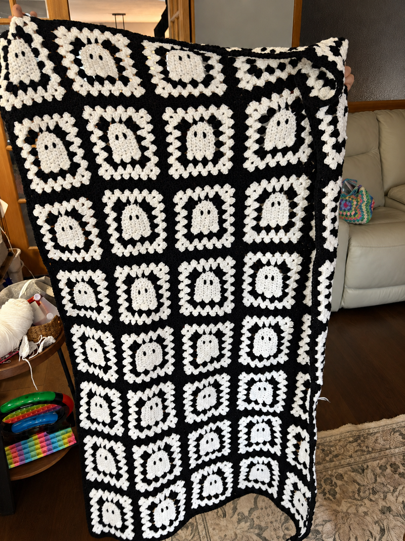 Ghost Granny Square Blanket Crochet Pattern