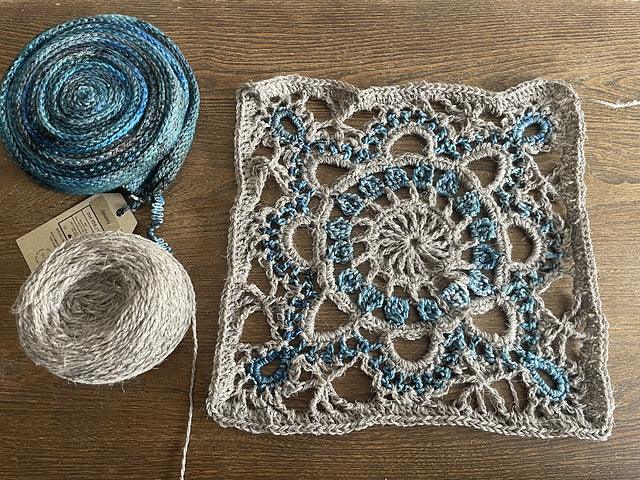 Clas Top – Granny Square Crochet Pattern
